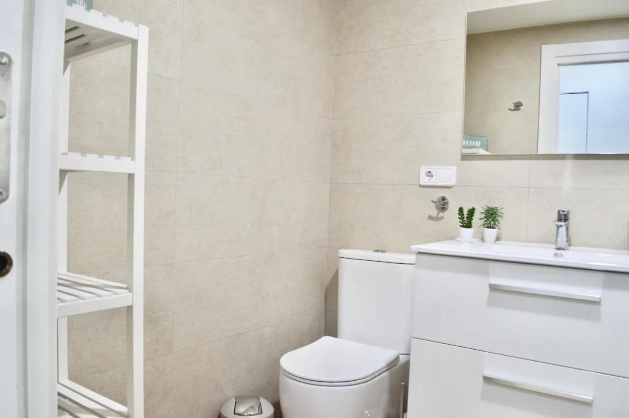 Apartamento Adriana. Centrico, A 50M De La Playa. Fuengirola Apartment